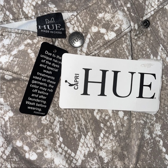 HUE Women's High Rise Denim Capri Legging - Taupe - Faded Python - NWT - Medium - Picture 8 of 14